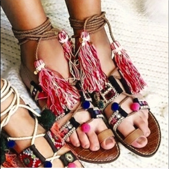Sam Edelman GRETCHEN BOHO Gladiator POM Sandals 7 - Picture 1 of 6